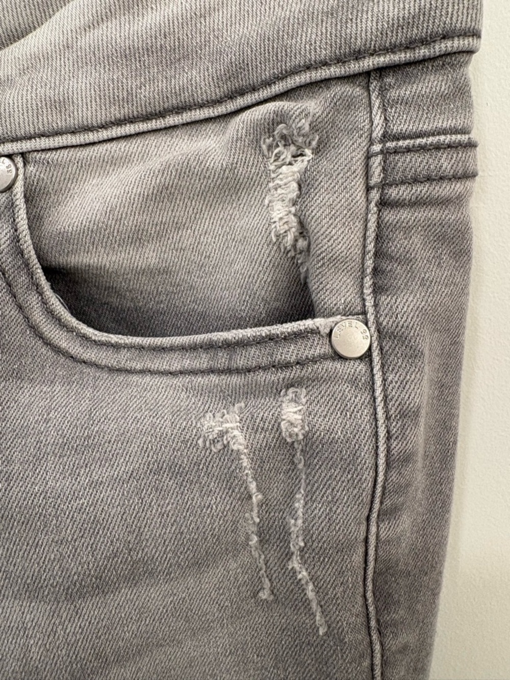 Level 99 Grey Faded Distressed Skinny Ankle Button Fly Jeans Size 26 - Picture 3 of 9